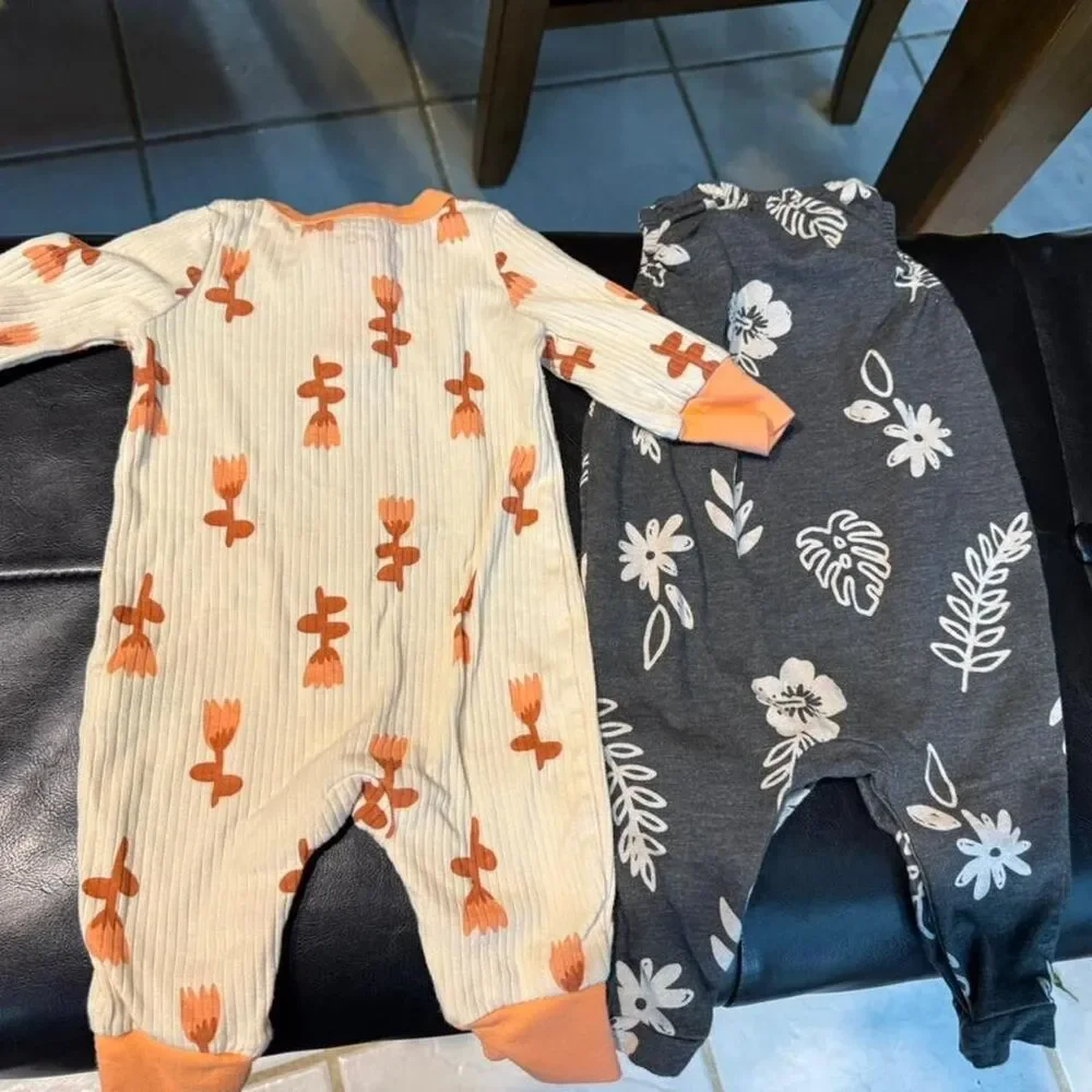 Cat & Jack baby girl romper bundle Size: 0-3 months